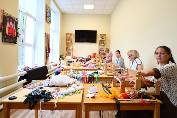 В Жуковском КДЦ занимаются народным декоративно-прикладным искусством и ремеслом