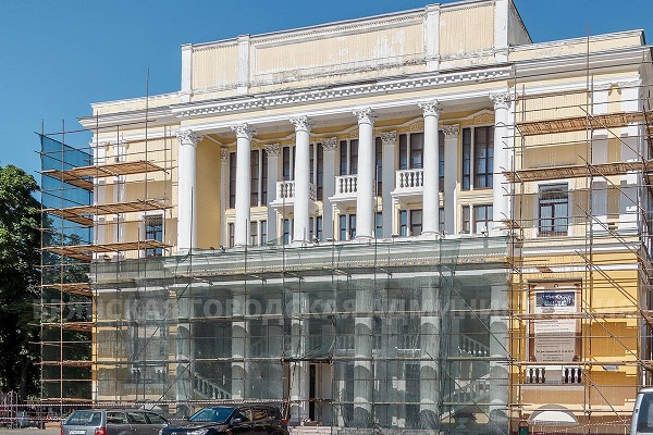 В Брянске ДК Железнодорожников отремонтируют к 1 сентября