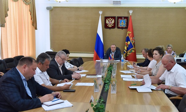 В брянском Правительстве обсудили реализацию регионального проекта «Формирование комфортной городской среды» нацпроекта «Жилье и городская среда»