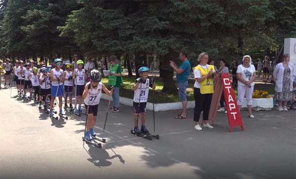 В Брянске прошли соревнования по лыжероллерам