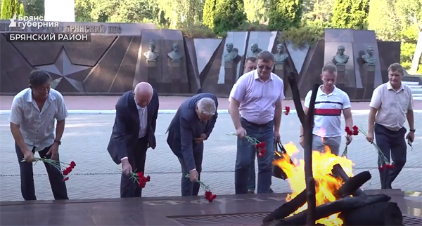 В Брянске делегация Приморского края побывала на «Партизанской поляне»