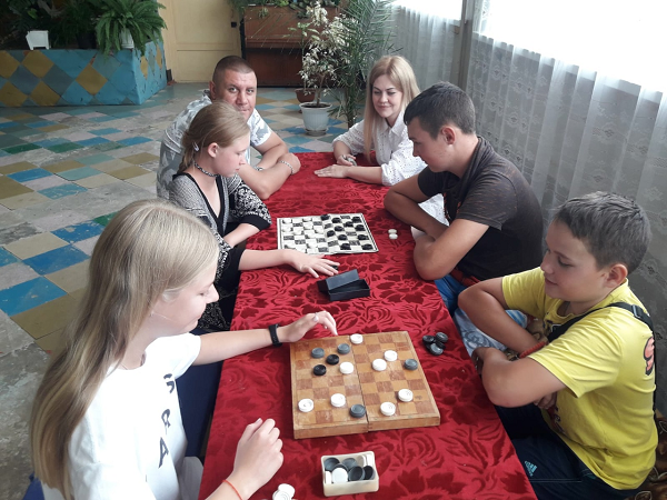 Шашечный турнир прошел в Латышах