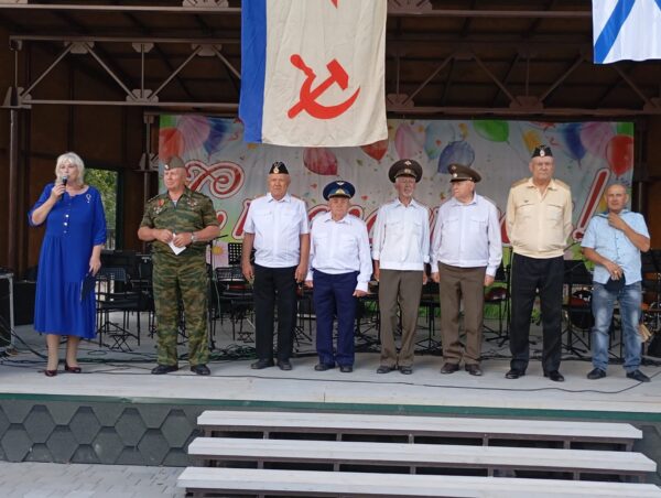 В Жуковке отметили день ВМФ