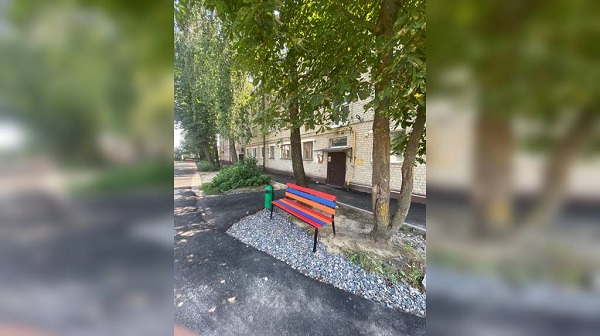 По нацпроекту  в Почепе благоустроили два двора