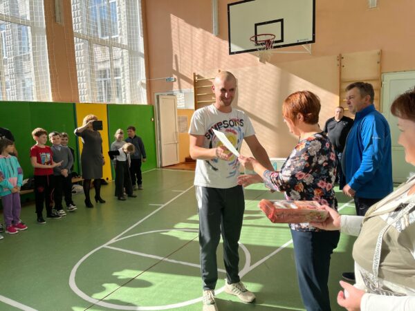 В Ржаницкой школе прошли «Богатырские забавы»