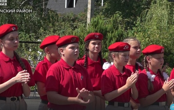 Оборудование на 1 миллион рублей получили юнармейцы Выгоничского района