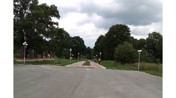 В брянском Дятьково продолжается благоустройство парка в рамках нацпроекта