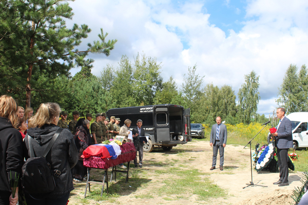 В Жуковке простились с героем-земляком