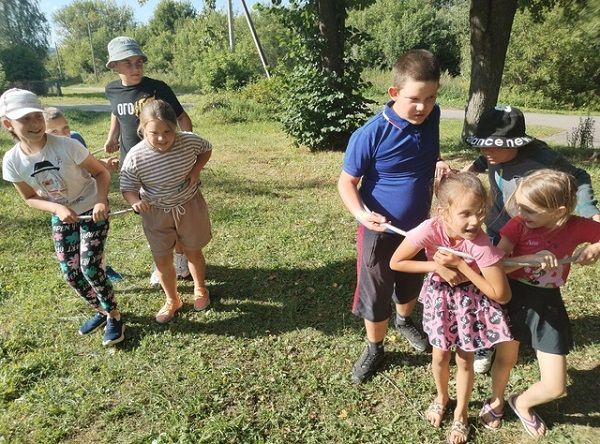 В Речице прошла игровая программа «Весёлые каникулы»