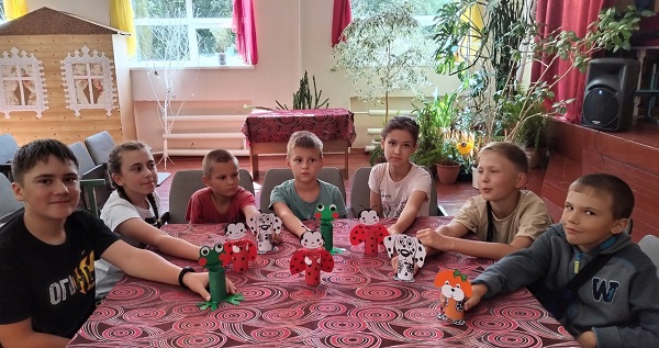 Органайзер для карандашей изготовили в Речице