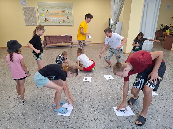 В Ходиловичах прошла развлекательная программа «Полёт в страну знаний»