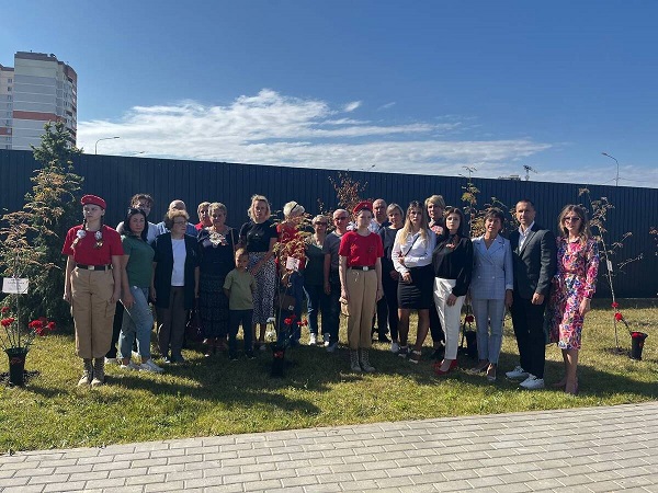 На «Аллее Героев» в Брянске прошла акция памяти погибших героев