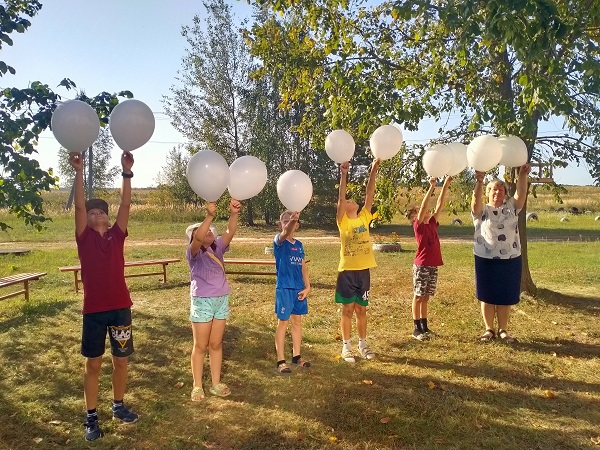 В Латышах отметили День солидарности в борьбе с терроризмом
