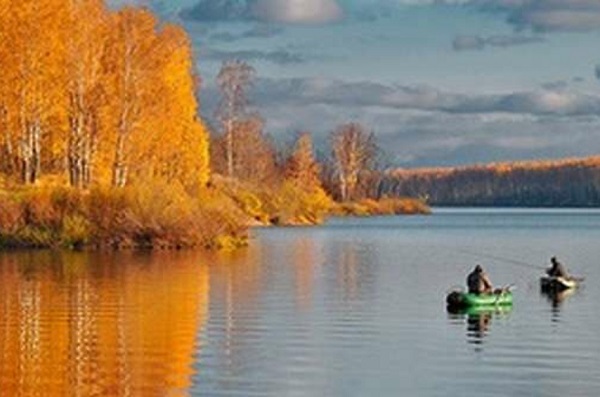 Осенний отдых у воды