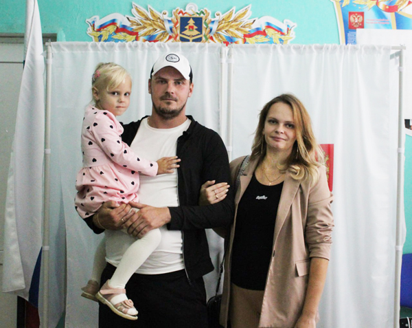 На одном из жуковских участков проголосовал ветеран СВО