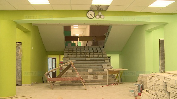 В брянской Клетне идет ремонт школы №1