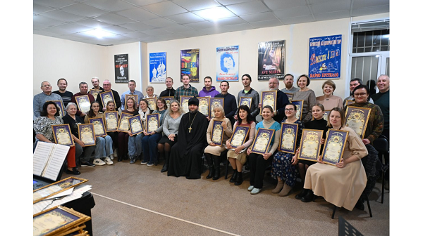 Архиерейскими грамотами награждены артисты Брянского городского академического хора