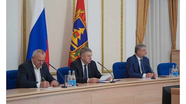 Брянский губернатор потребовал дать правовую оценку каждому факту сбоя в подаче тепла