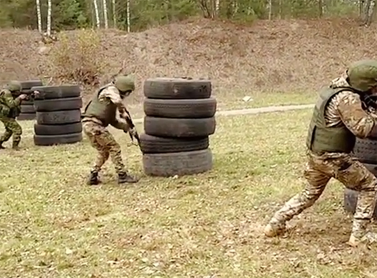 Брянцам рассказали о тренировках бойцов «БАРС-Брянск»