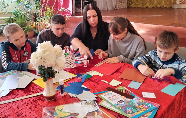 Мастер-класс, посвященный Дню отца, прошел в Речице