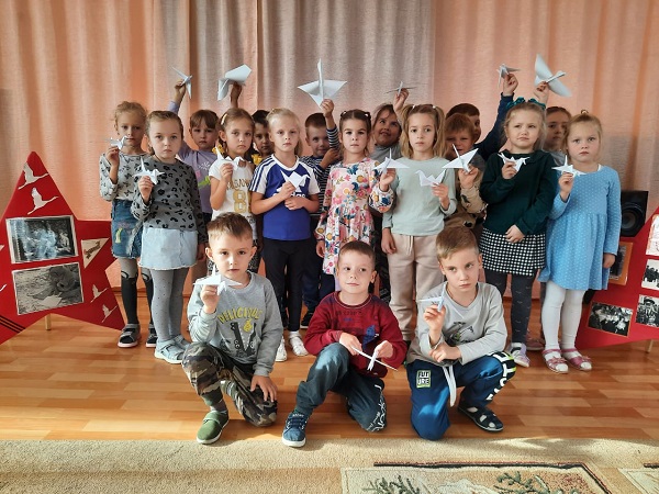 Акция памяти «День белых журавлей» прошла в жуковской «Алёнушке»