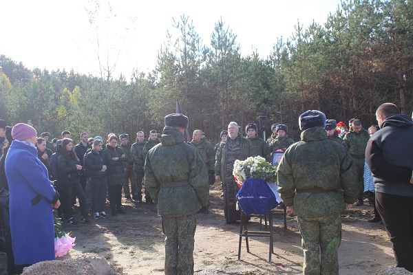 В Жуковке простились с героем-земляком