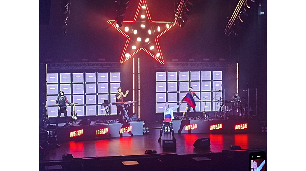 Брянские бойцы СВО и их семьи побывали на концерте SHAMAN’а