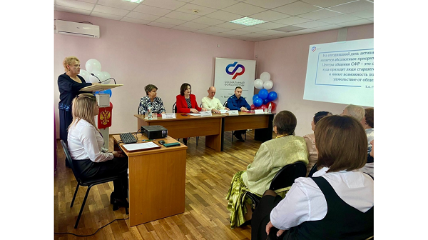 В брянском Севске открылся Центр общения старшего поколения