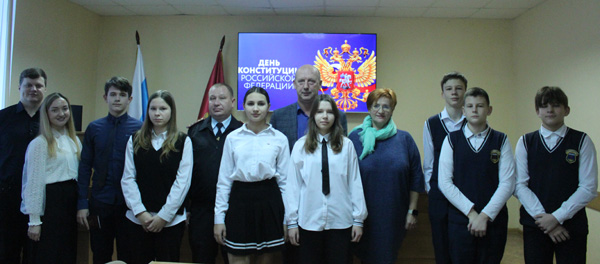 Юные жуковчане получили паспорта в День Конституции