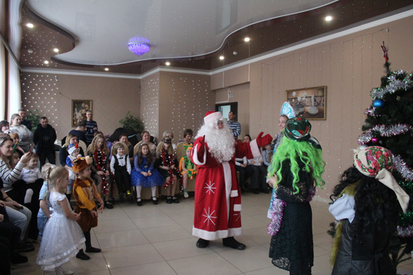 Жуковское РАЙПО организовало новогодний праздник для детей сотрудников потребкооперации