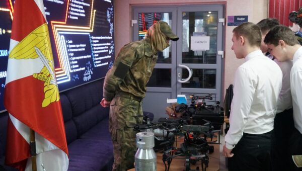 Росгвардейцы приняли участие во всероссийской акции «Есть такая профессия – Родину защищать»