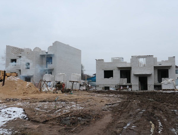 В брянском Стародубе строят дома для детей-сирот