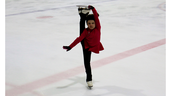 В книгу рекордов России  попала 5-летняя брянская фигуристка Оля Паршикова