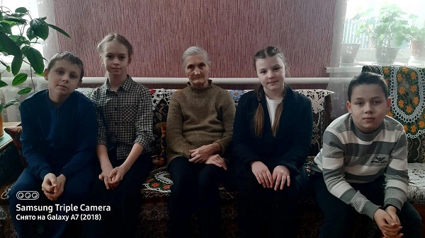 Учащиеся Жуковской школы №2 посетили бывшую узницу концлагеря