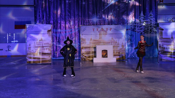 В Ледовом дворце Стародуба развернулось яркое театрализованное представление