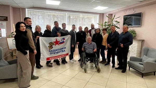 В Брянске в фонде «Защитники Отечества» прошла встреча с представителями реабилитационного сообщества