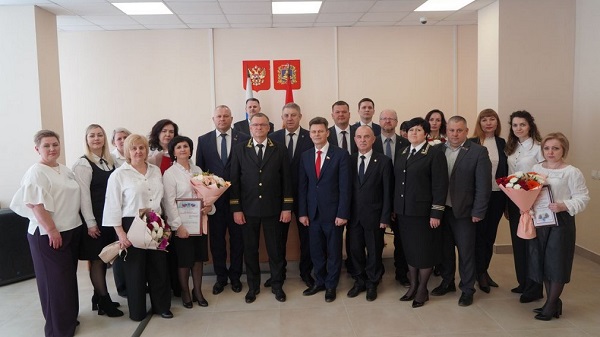 В брянском Новозыбкове после капремонта открылось здание мировых судебных участков