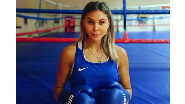 Брянчанка Елена Бабичева завоевала бронзу чемпионата мира по боксу