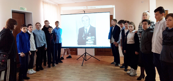 Урок мужества провели работники Жуковского парка