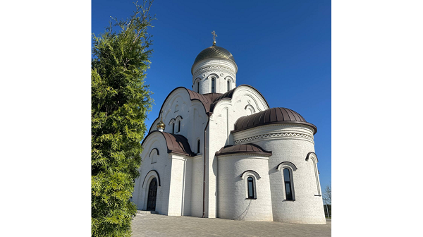 В селе Меленск освятили храм, построенный на пожертвования семьи брянского губернатора