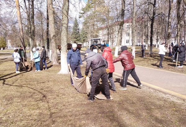 В Жуковском округе прошел общеобластной субботник