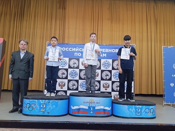 Жуковчанин Илья Мглинец стал победителем и призером всероссийских соревнований по шашкам