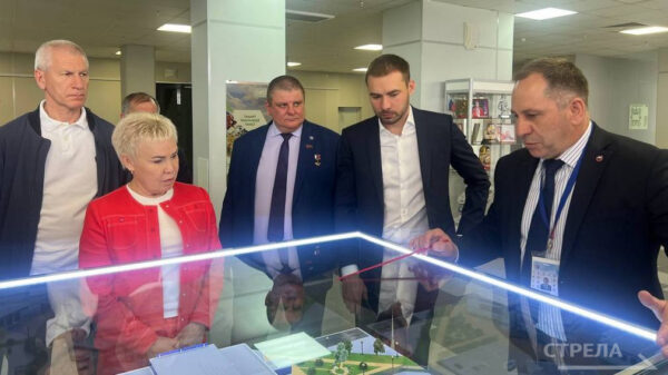 Депутаты комитета Госдумы по физкультуре и спорту посетили брянский Дворец единоборств