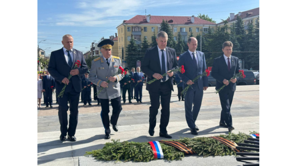 Александр Богомаз передал пограничникам новые автомобили УАЗ