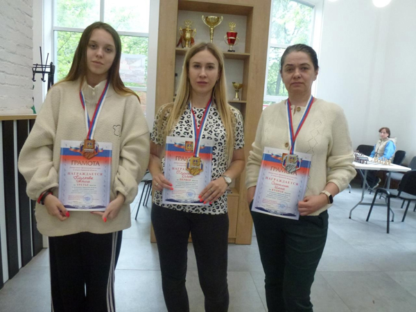 Жуковские шашисты успешно выступили на Первенстве области