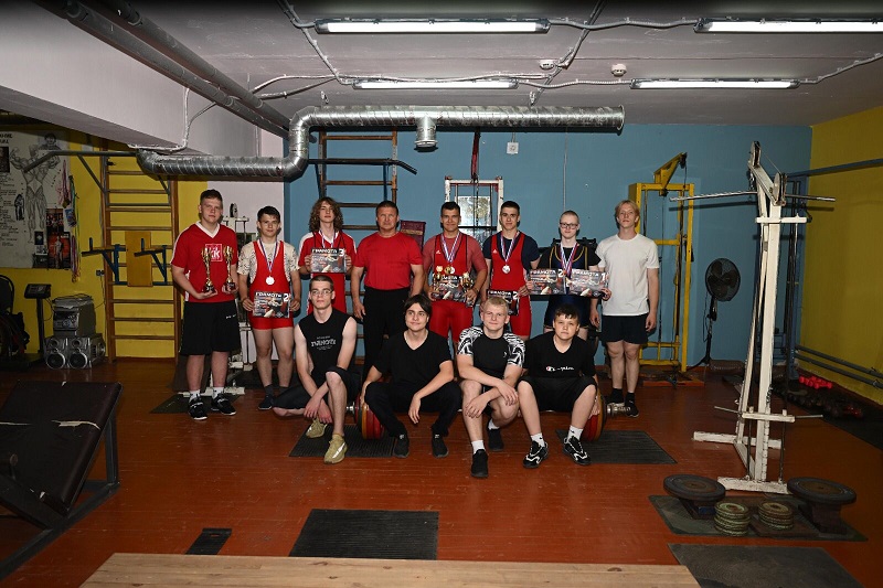 Жуковские спортсмены завоевали награды на Первенстве Брянской области по пауэрлифтингу