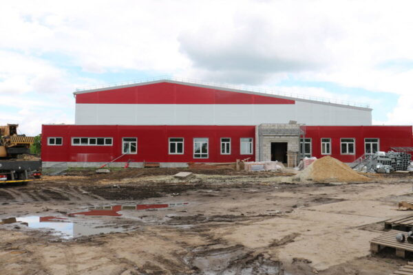 В брянском Стародубе строительство спортивно-оздоровительного комплекса вступило в финальную фазу