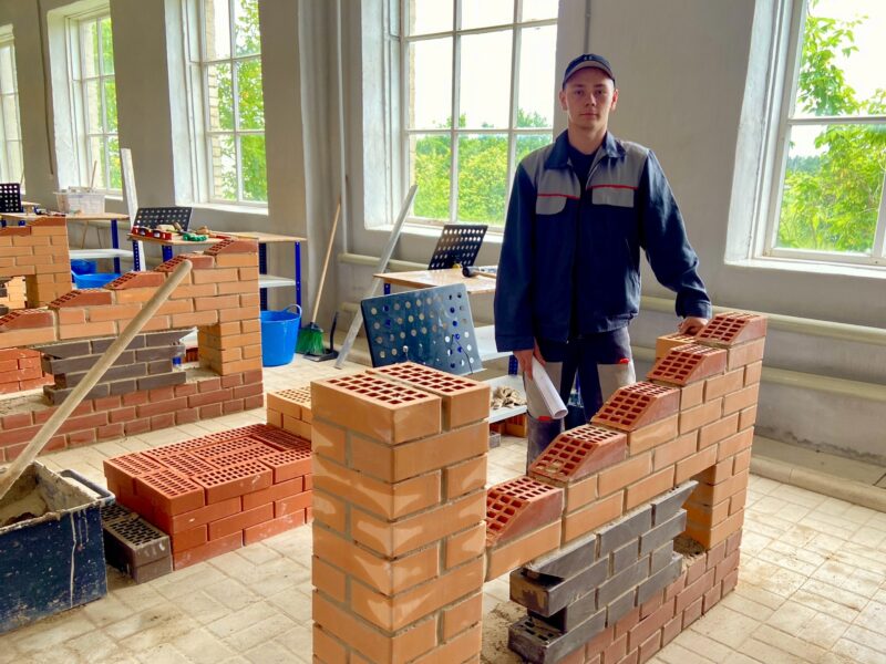 Мастера общестроительных работ Жуковского филиала БАТ завершили итоговую аттестацию