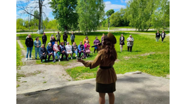 В День России к жителям злынковских деревень с концертом приедет автоклуб