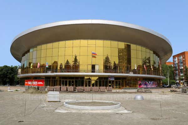 В Брянске продолжается капремонт площади Октябрьской революции